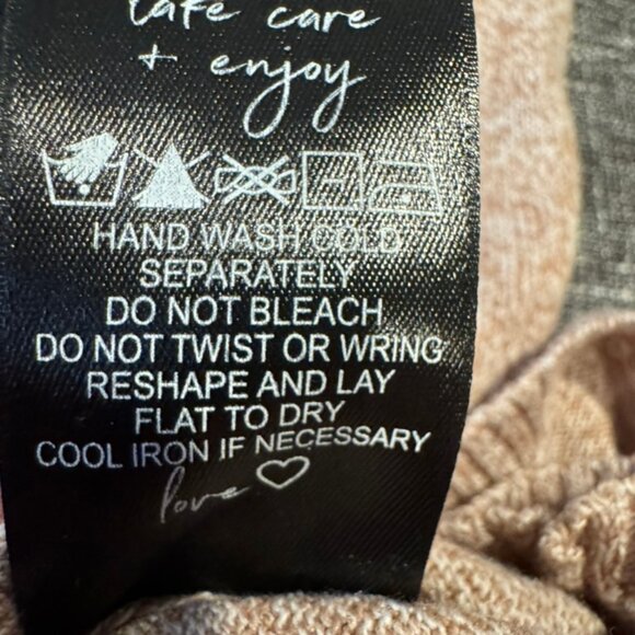 Nic + Zoe Cream & Black Floral Crewneck Sweater Tunic – Size 1X – Boho Style - Picture 5 of 9